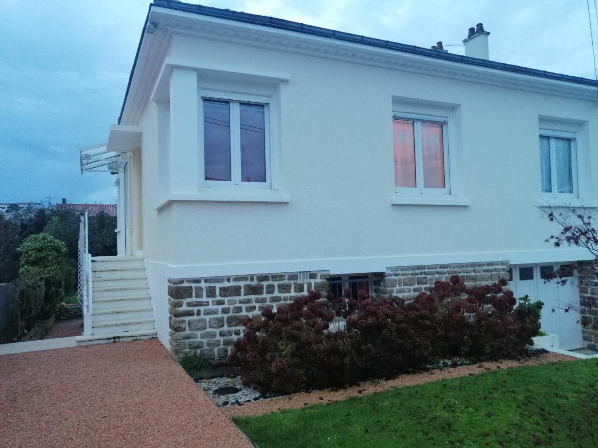 Апартаменти Chez Papinette, Proche Gare Et Centre, Pdj Compris Ніор Екстер'єр фото