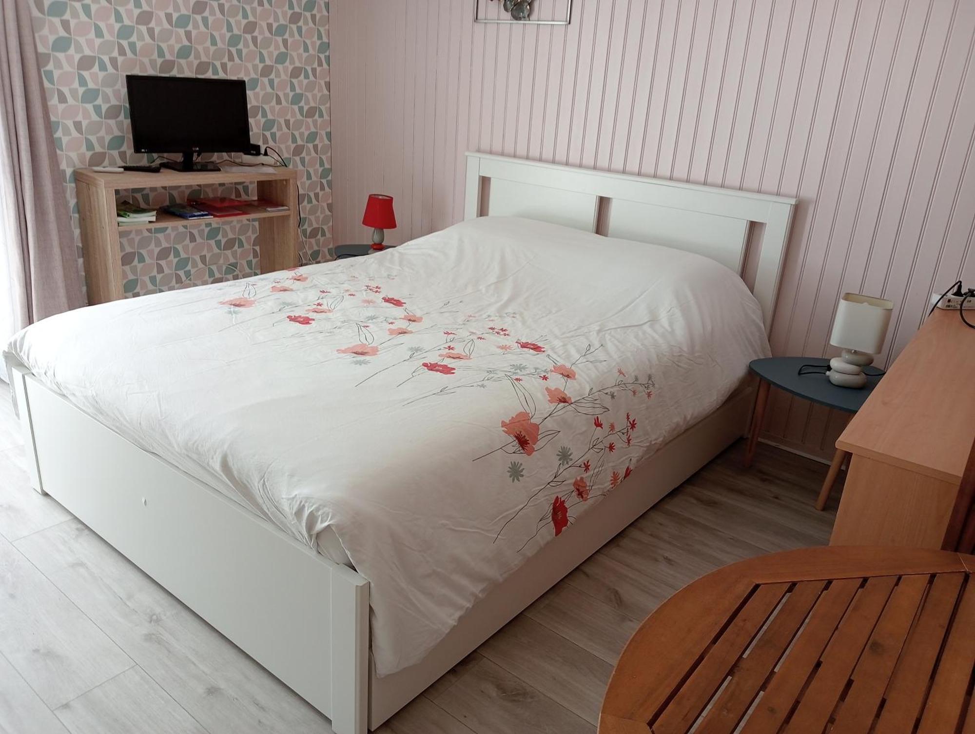 Апартаменти Chez Papinette, Proche Gare Et Centre, Pdj Compris Ніор Екстер'єр фото